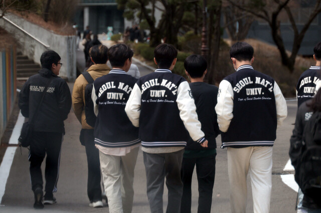 Bằng đại học thương hiệu Seoul hấp dẫn dù đắt đỏ